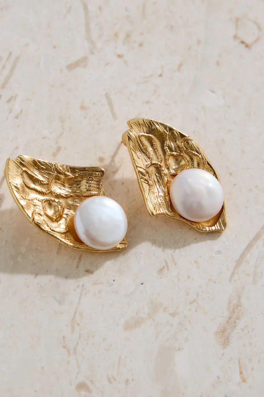 18K Gold Plated Artistic Desire Earrings Gold