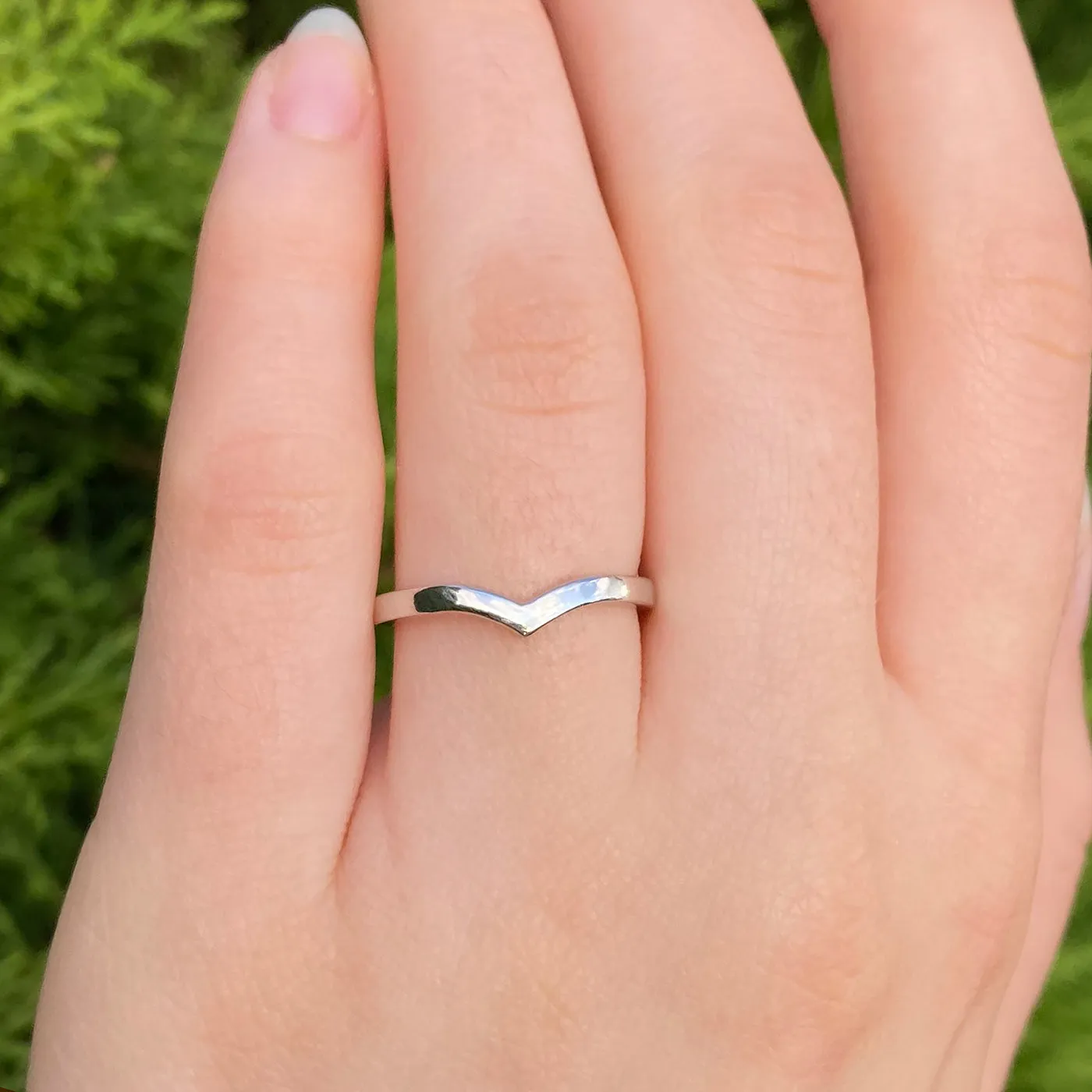 950 Platinum Plain Wishbone Wedding Ring