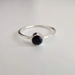 Black Onyx Delicate 925 Sterling Silver Ring