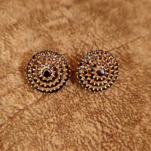 Black round shaped fine studs