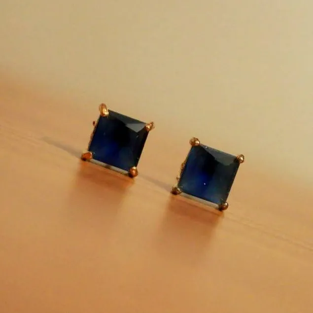 BLUE SAPPHIRE STUDS