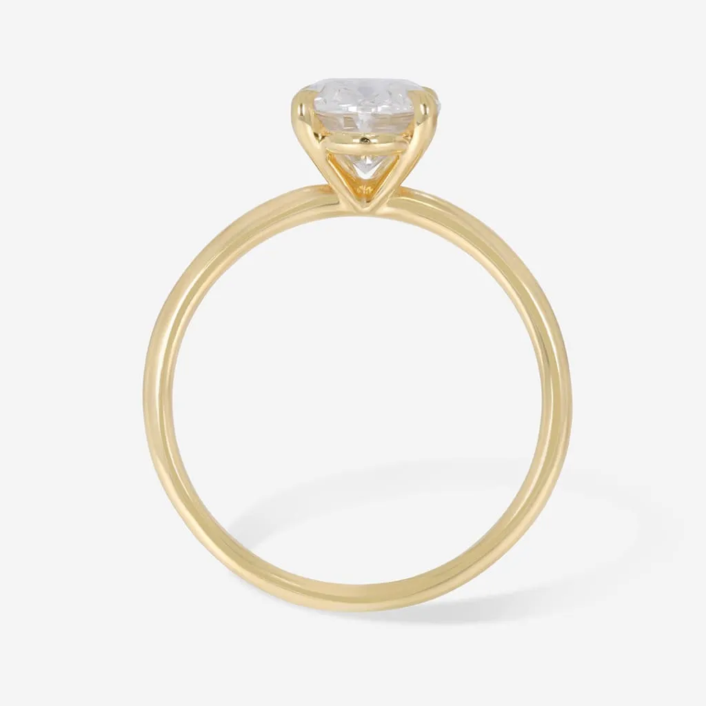 BOYNE 2ct | Oval Solitaire Lab Diamond Set in 18ct Gold