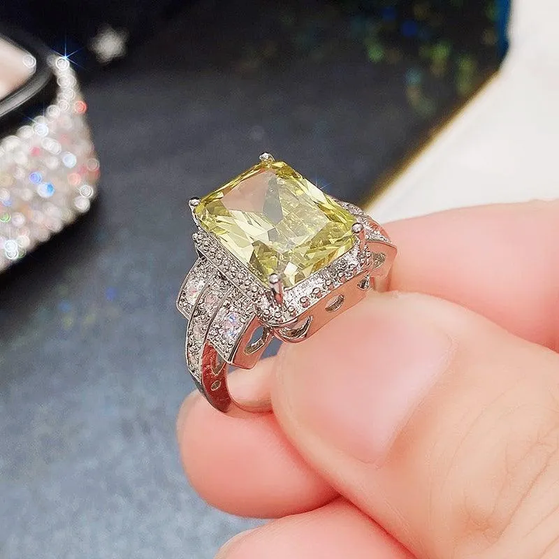 Brilliant High Quality AAA  Cubic Zirconia Delicate Anniversary Ring