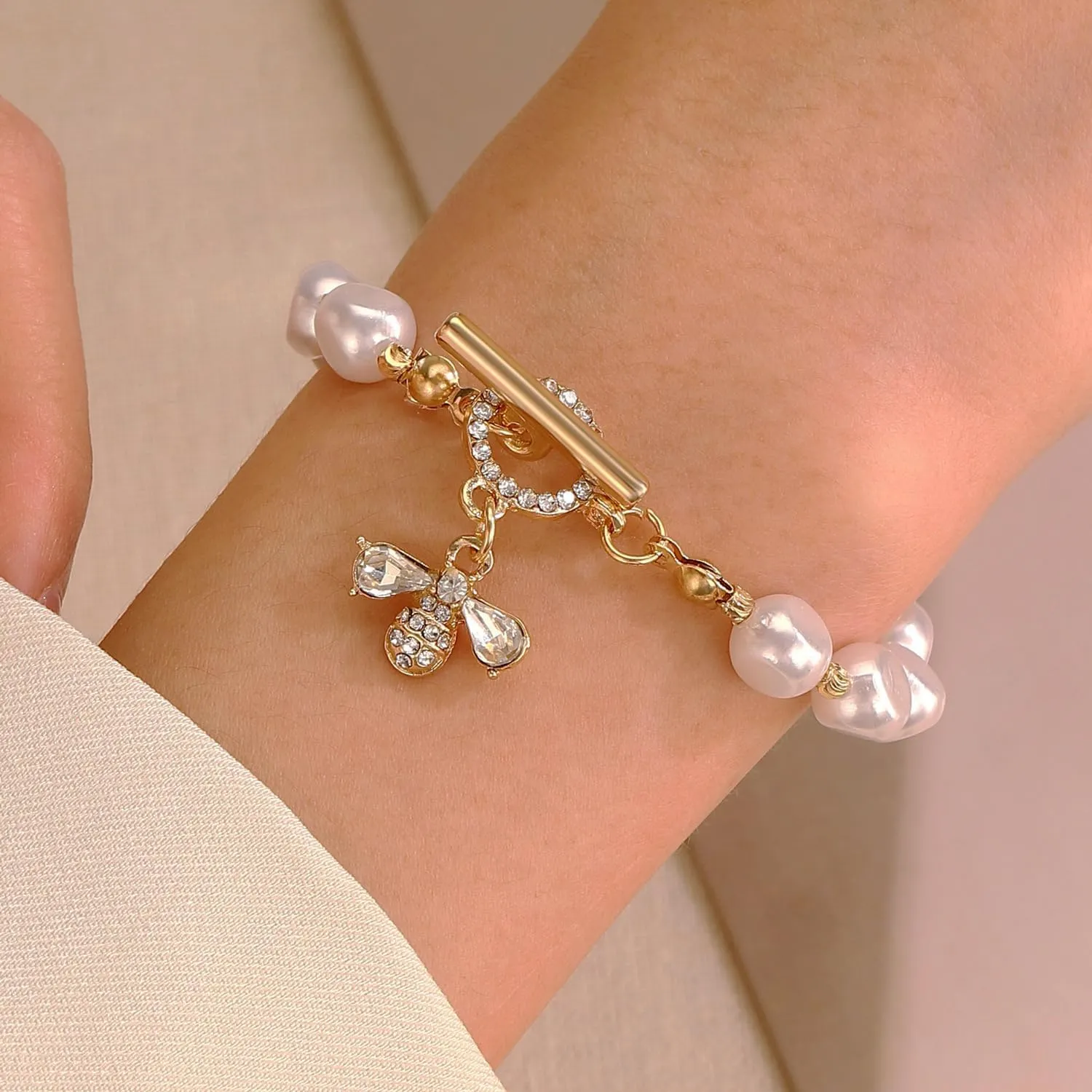 Crystal Bracelets for Women Adjustable Beaded Bracelets for Mother Boho Bracelets Butterfly Pendant Bangle Jewelry