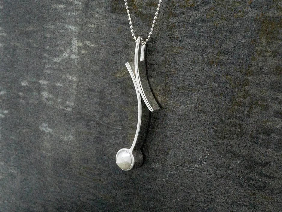 Double Arc Pendant w/ Pearl