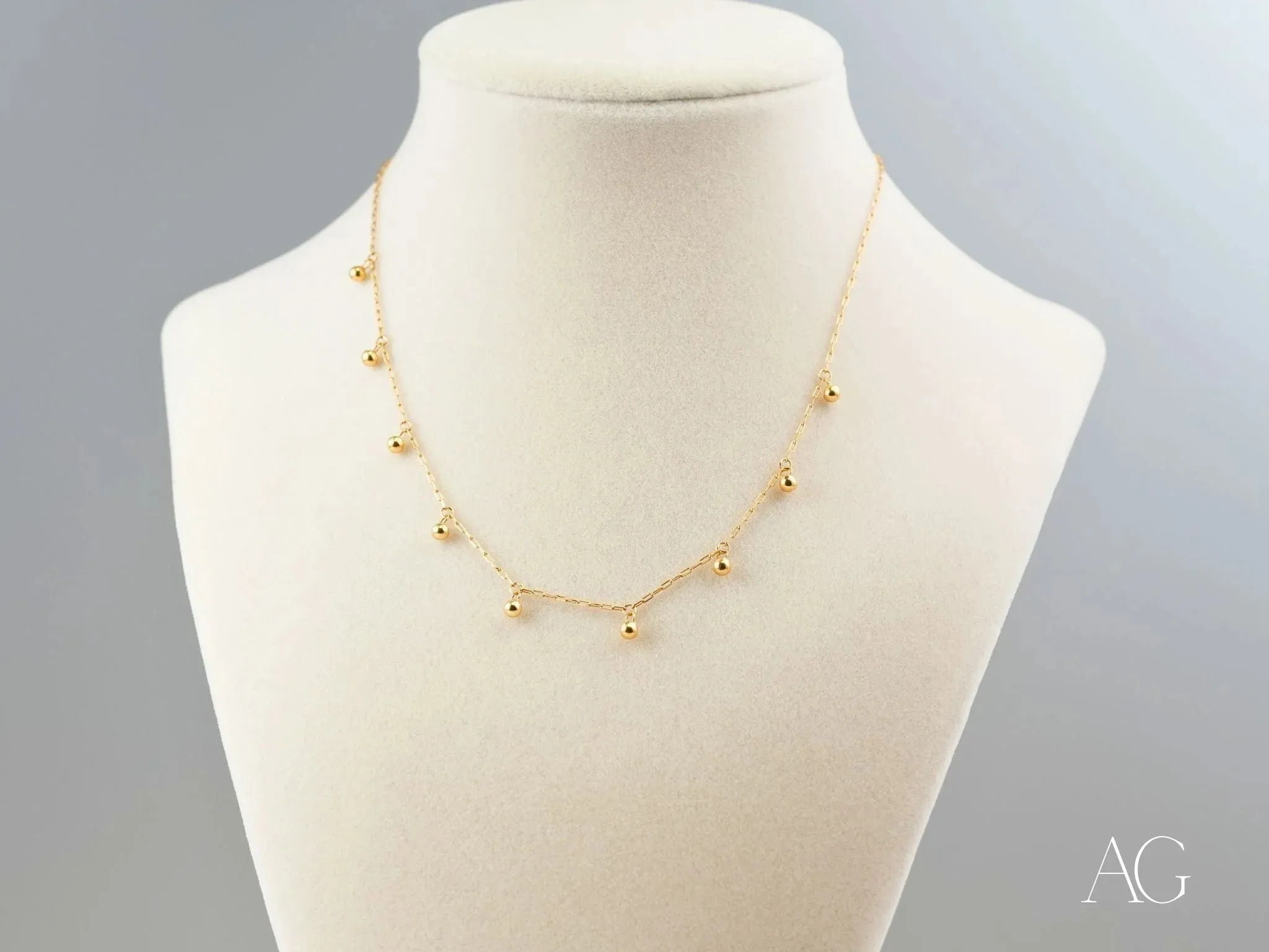 Elegant 18K Gold Beaded Necklace