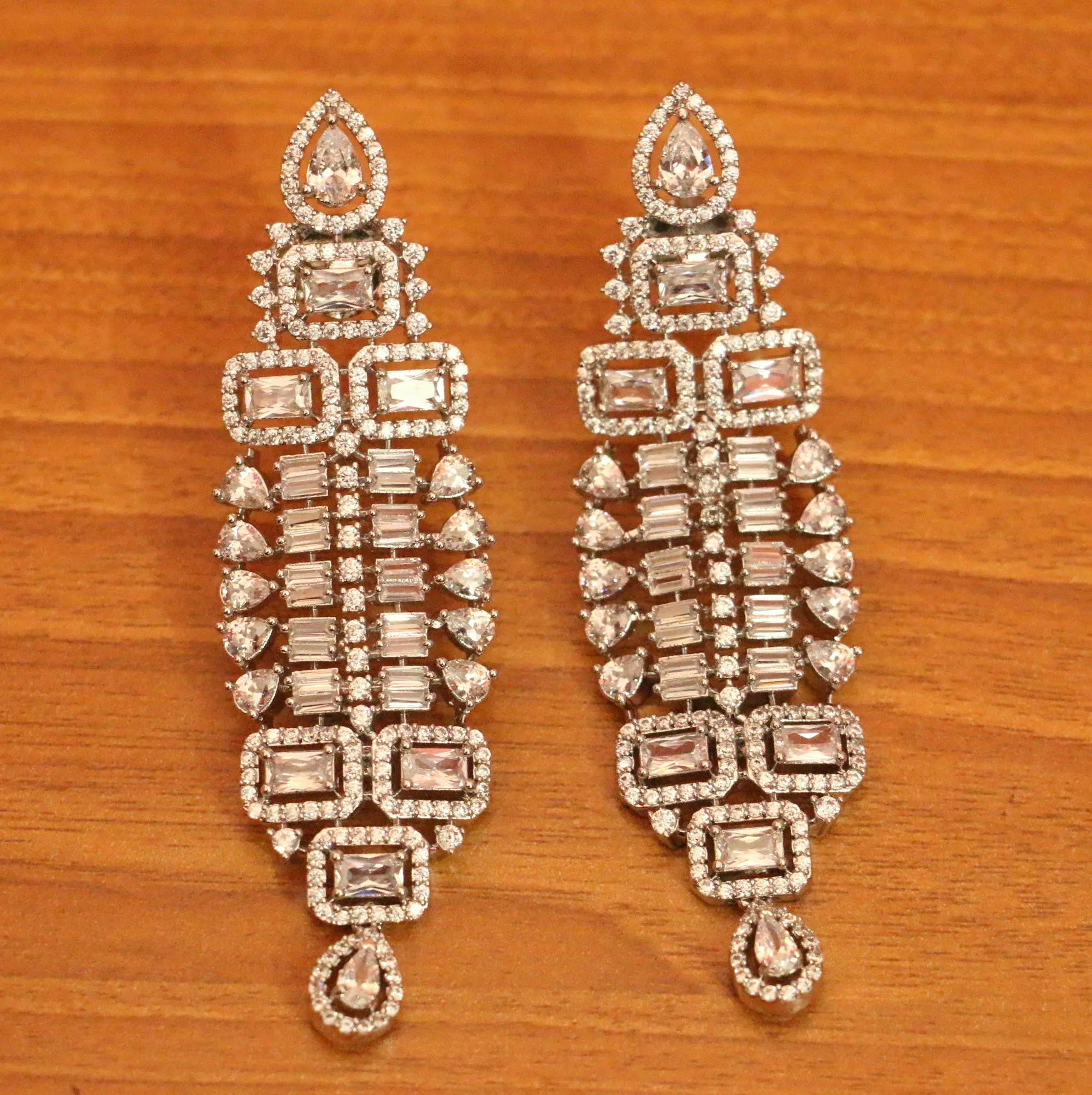 GOLD PLATED DIAMOND LOOK FIN E DANGLERS