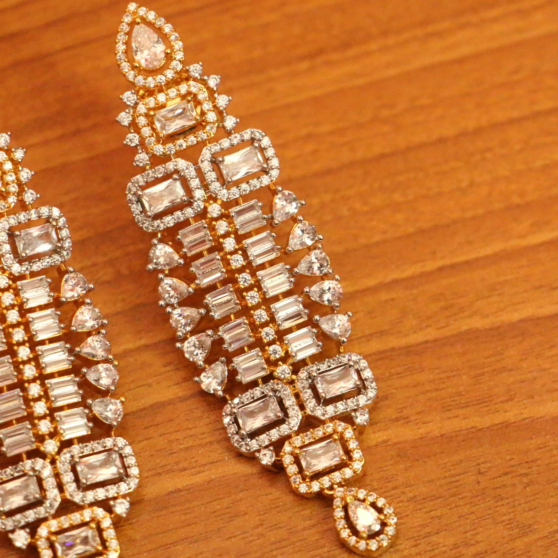 GOLD PLATED DIAMOND LOOK FIN E DANGLERS
