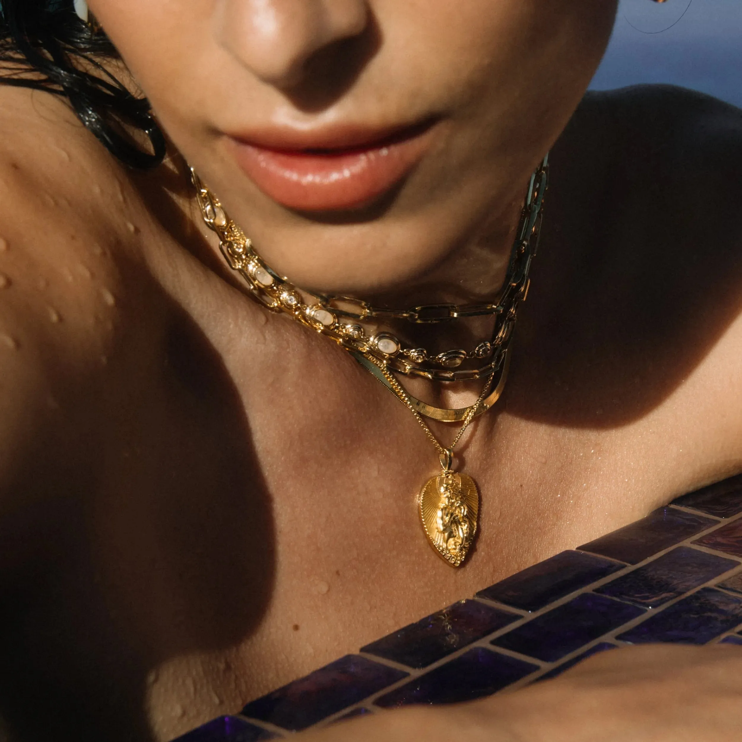 Lit From Within Necklace Set