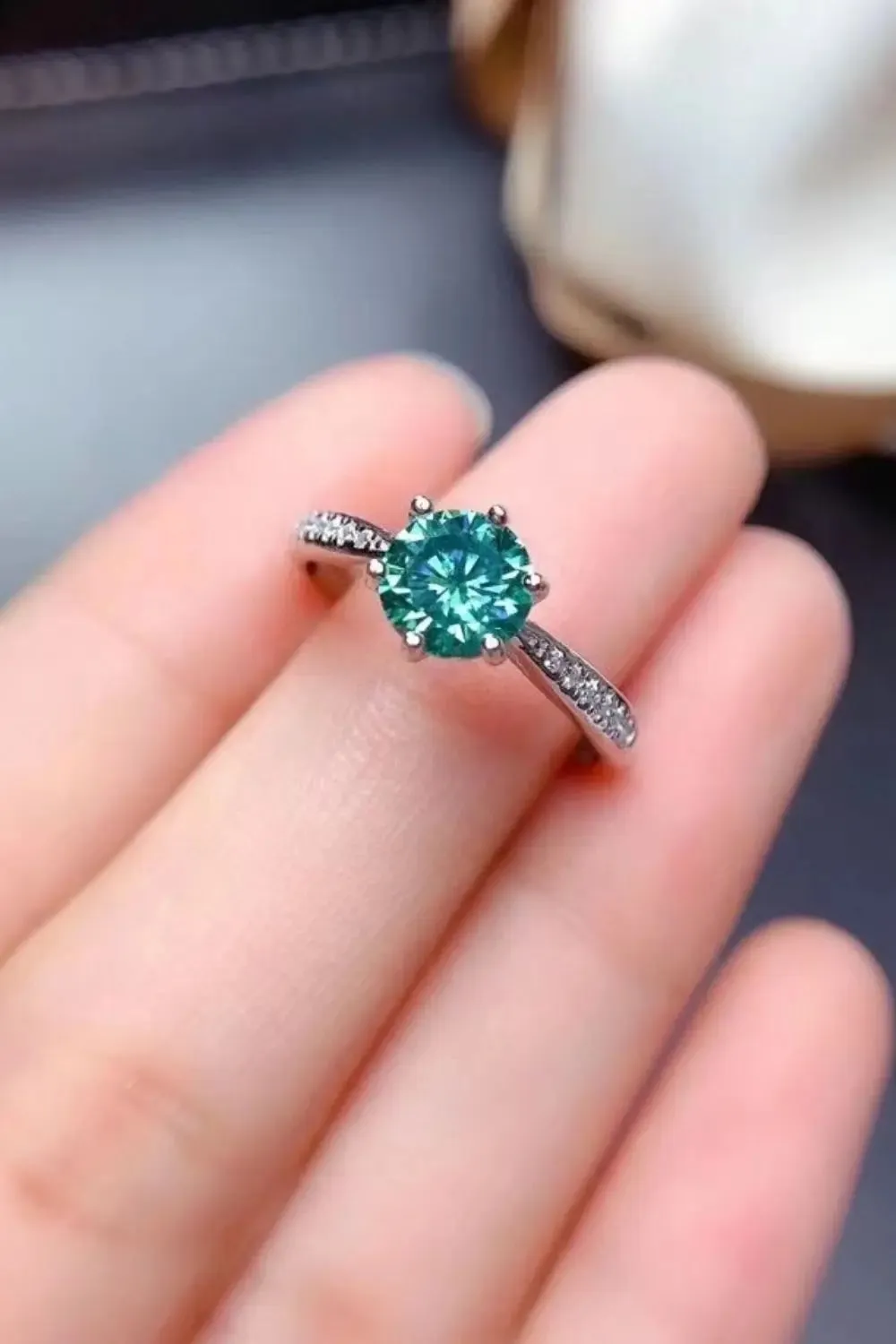 LOVCIA All For You 2 Carat Moissanite 925 Sterling Silver Ring