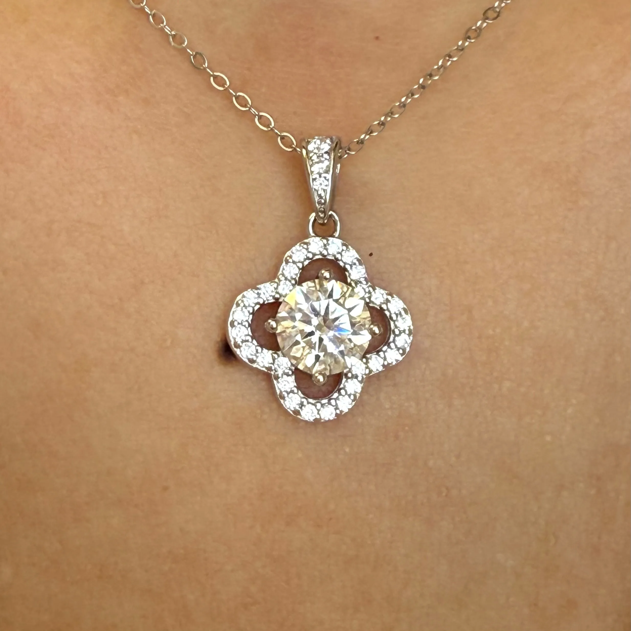 Moissanite Pendant Necklace for Women | 925 Sterling Silver with 18K Gold Plating | Clover Bloom Design