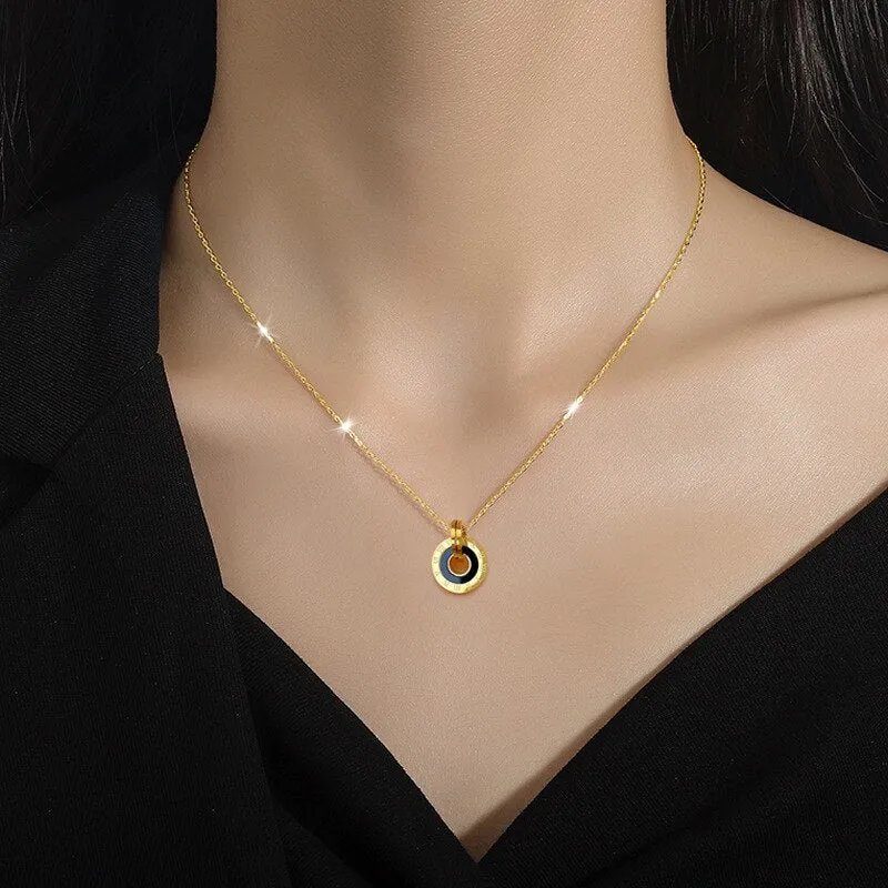 New Circle Roman Numerals Pendant Necklace