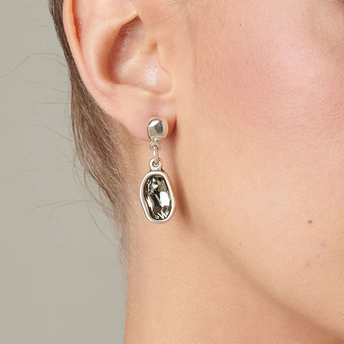 ON TIP TOES EARRINGS