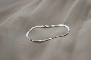 Slinky Silver Herringbone Chain Bracelet
