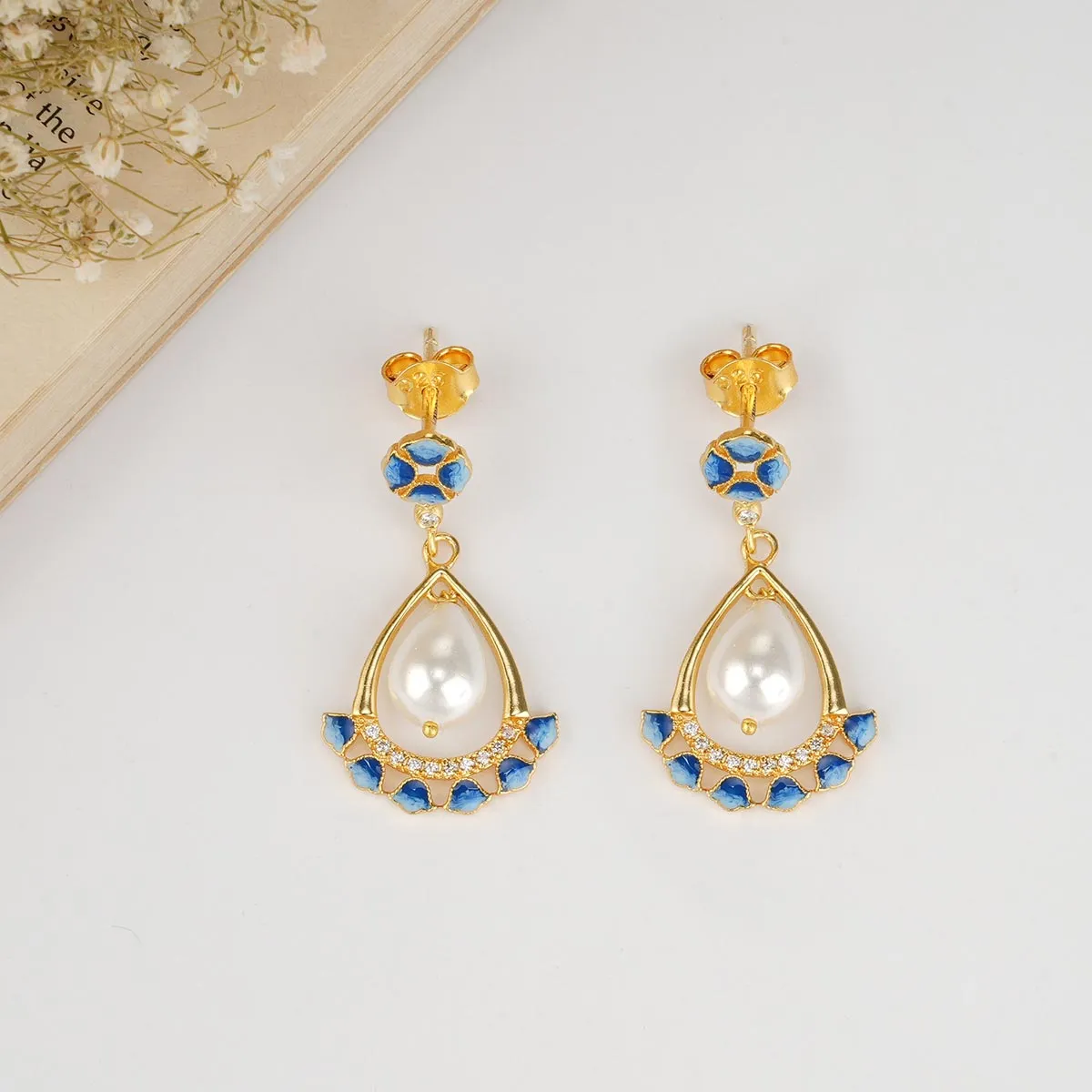 Sparkling shine Long Earrings