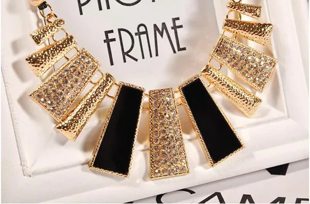 Vintage Diamante Geometric Pendant Hollow Necklace